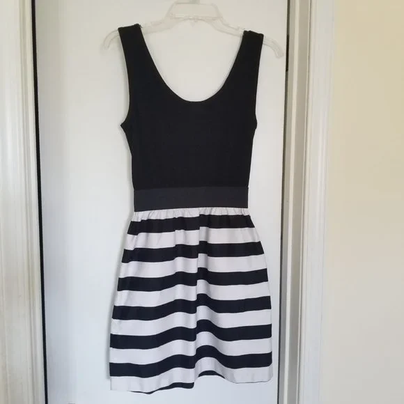 IZ BYER Black and White Bow Tank Stripe skirt Mini Dress (size M) - Picture 4 of 4